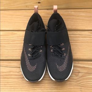 Nike training tennis shoes